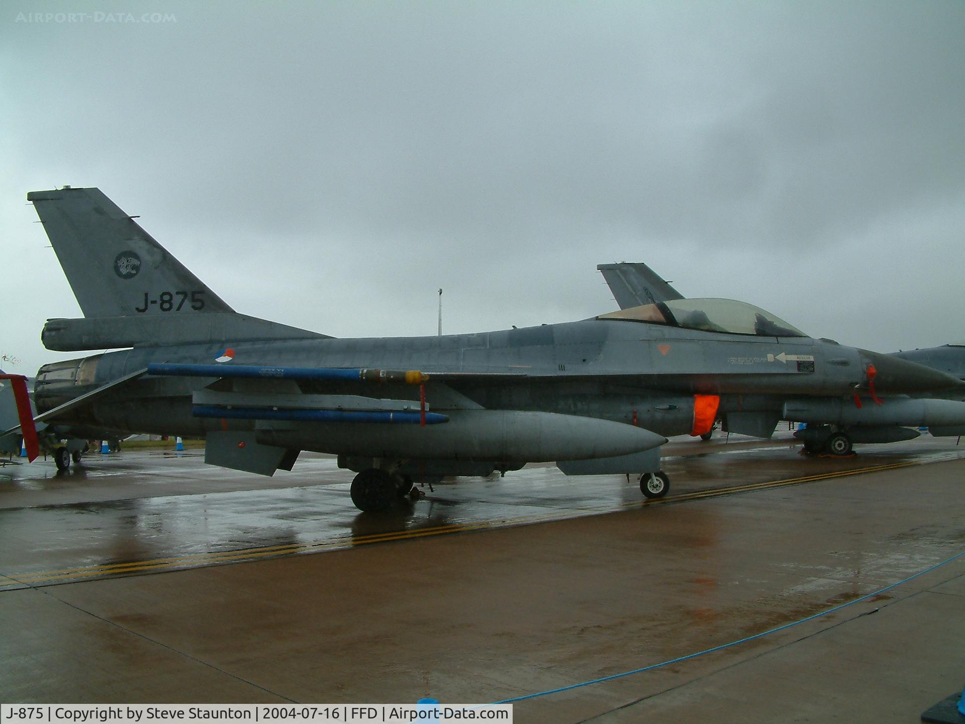 J-875, Fokker F-16A Fighting Falcon C/N 6D-92, Royal International Air Tattoo 2004