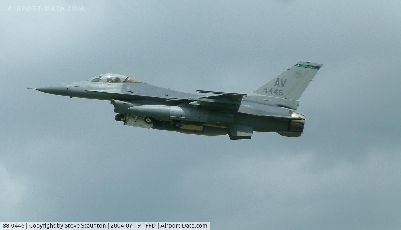 88-0446, 1988 General Dynamics F-16CG Night Falcon C/N 1C-48, Royal International Air Tattoo 2004