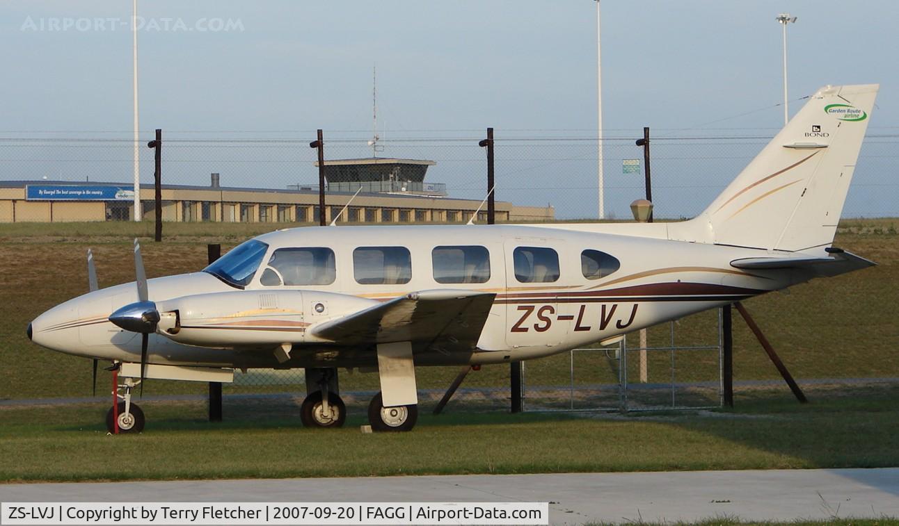 ZS-LVJ, Piper PA-31 C/N 31-590, Pa31 at George