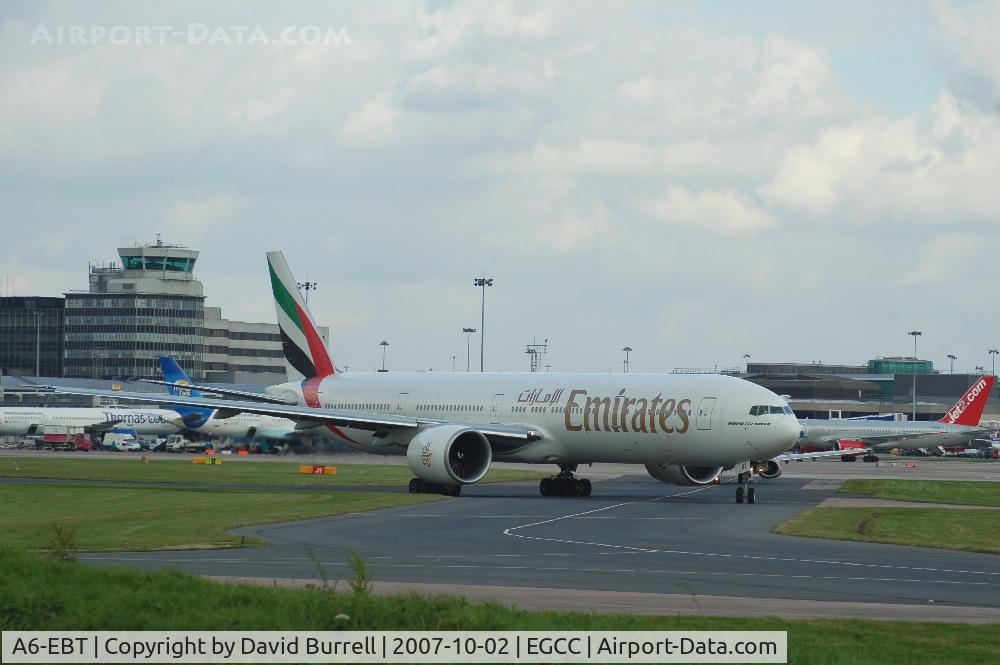 A6-EBT, 2006 Boeing 777-31H/ER C/N 32730, Emirates - Taxiing