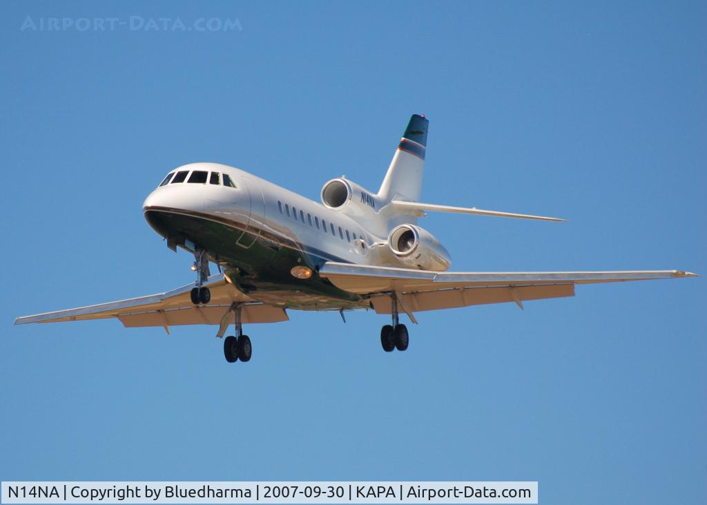 N14NA, 1992 Dassault Falcon 900 C/N 124, Approach to 17L