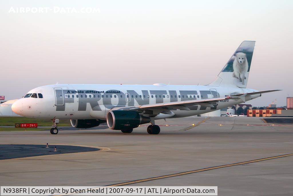 N938FR, 2005 Airbus A319-111 C/N 2406, Frontier Airlines N938FR taxiing at Atlanta.