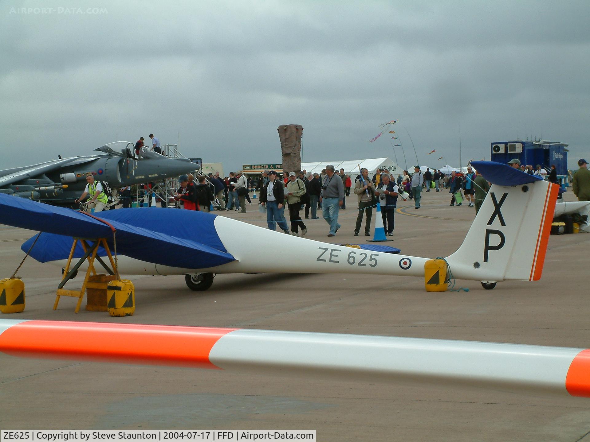 ZE625, Grob G-103 Viking TX1 C/N 33970, Royal International Air Tattoo 2004