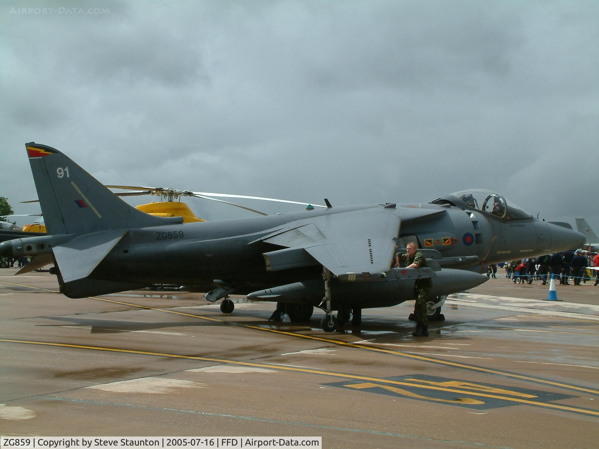 ZG859, British Aerospace Harrier GR.7 C/N P91, Royal International Air Tattoo 2004