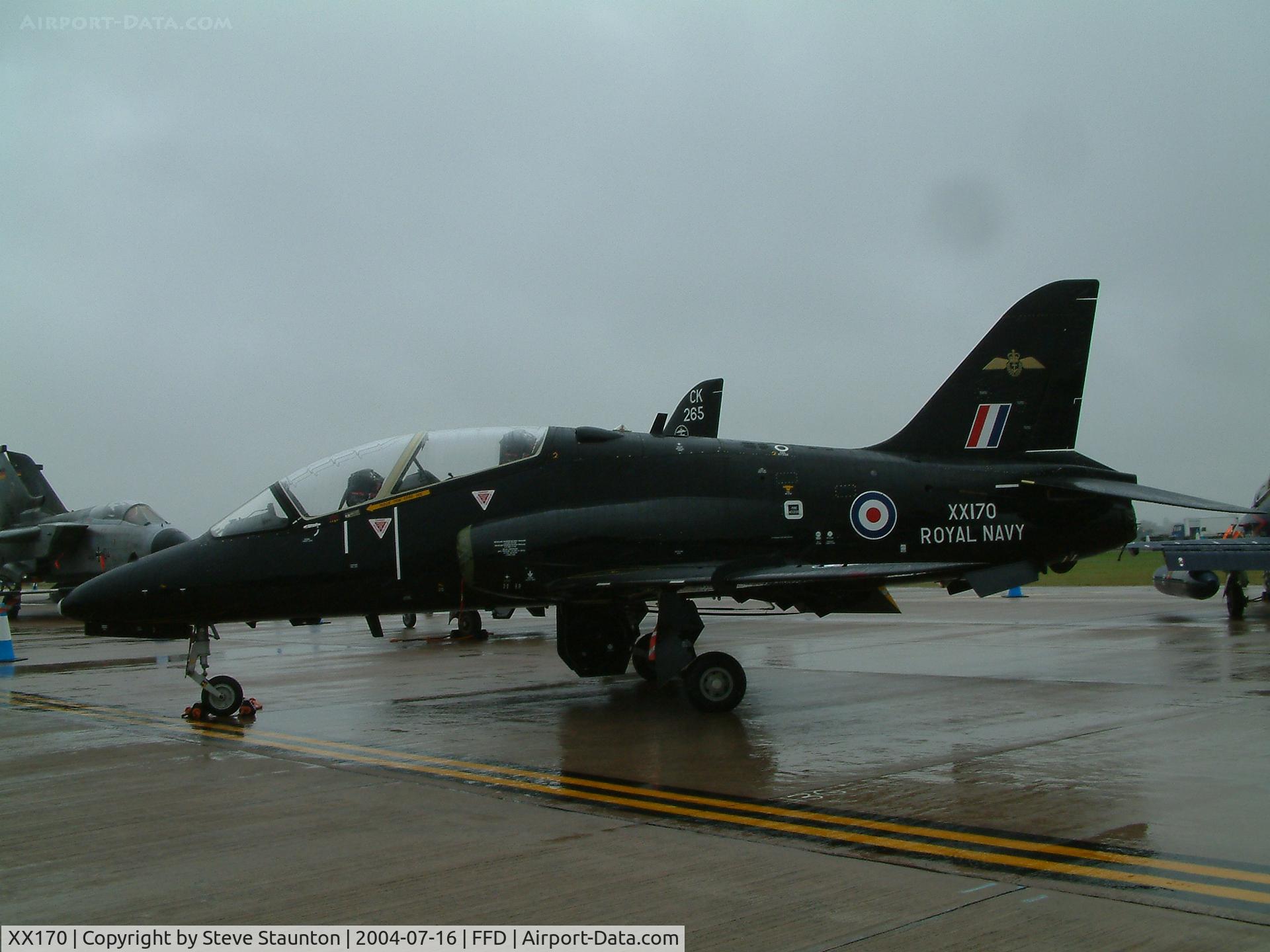 XX170, 1976 Hawker Siddeley Hawk T.1 C/N 017/312017, Royal International Air Tattoo 2004