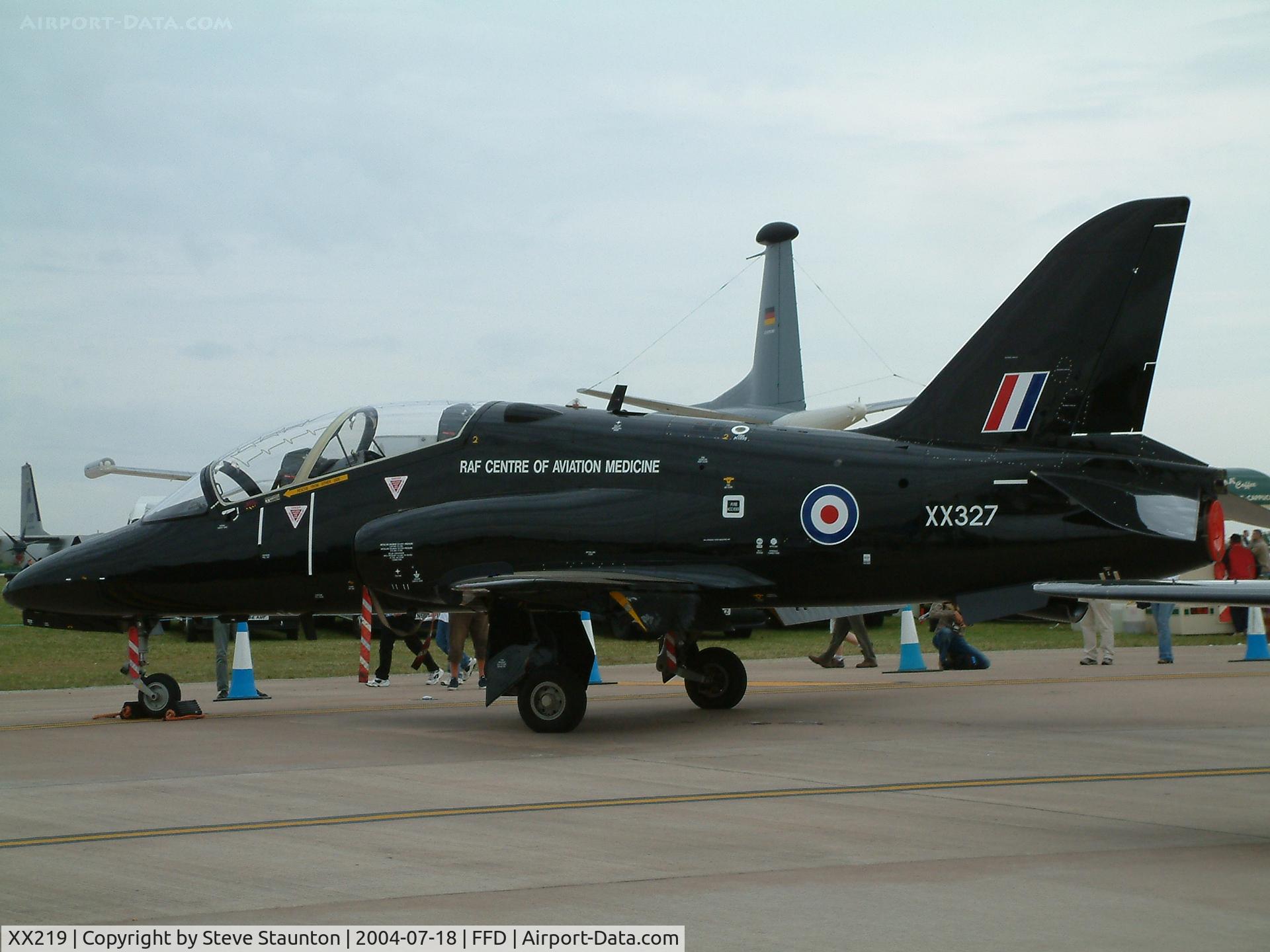 XX219, 1978 Hawker Siddeley Hawk T.1A C/N 055/312055, Royal International Air Tattoo 2004