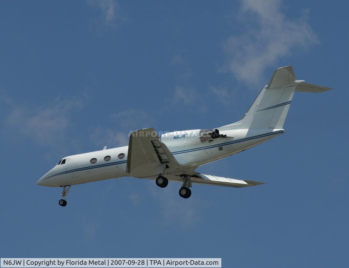 N6JW, 1973 Grumman G-1159 Gulfstream II C/N 138, G-2