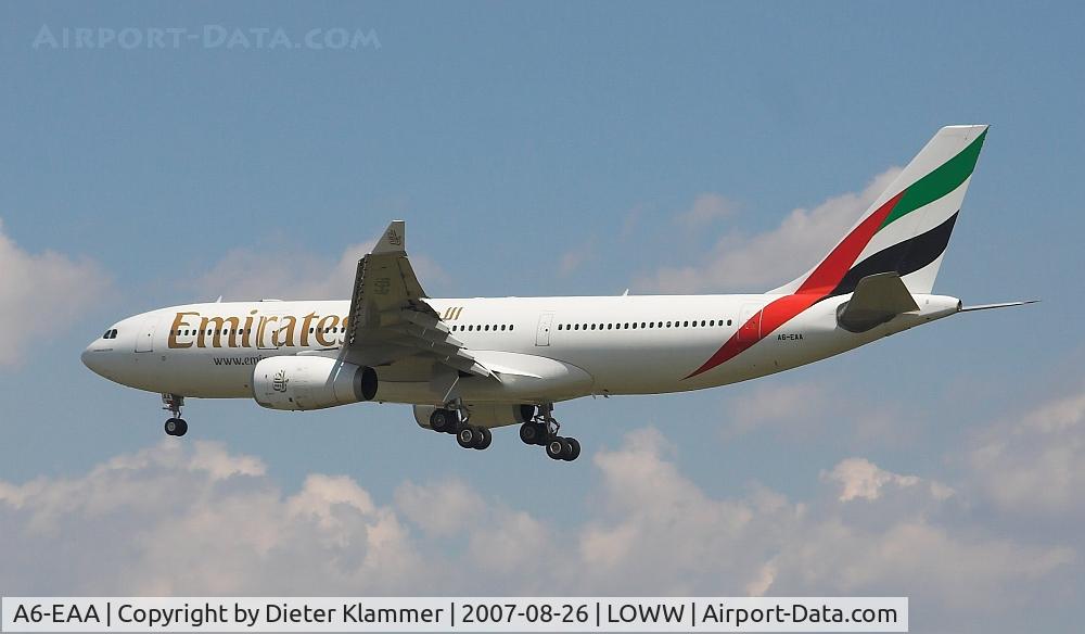 A6-EAA, 2000 Airbus A330-243 C/N 348, Emirates  A330
