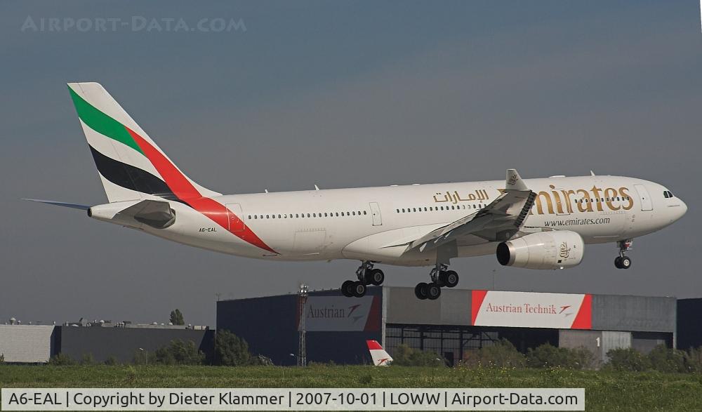 A6-EAL, 2002 Airbus A330-243 C/N 462, Emirates  A330