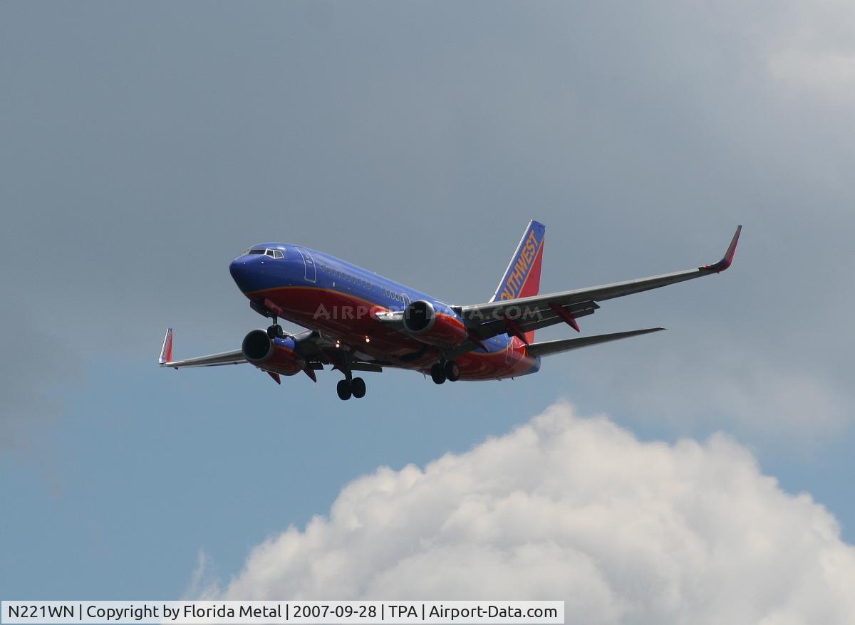 N221WN, 2005 Boeing 737-7H4 C/N 34259, Southwest
