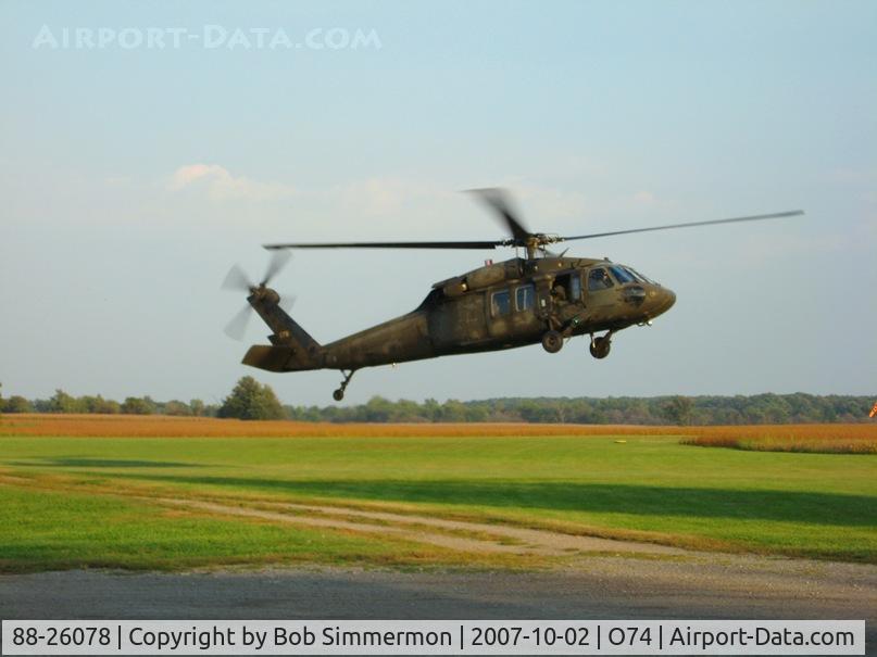 88-26078, 1988 Sikorsky UH-60A Black Hawk C/N 70-1311, Ohio National Guard UH-60 Blackhawk landing at Mount Victory, OH