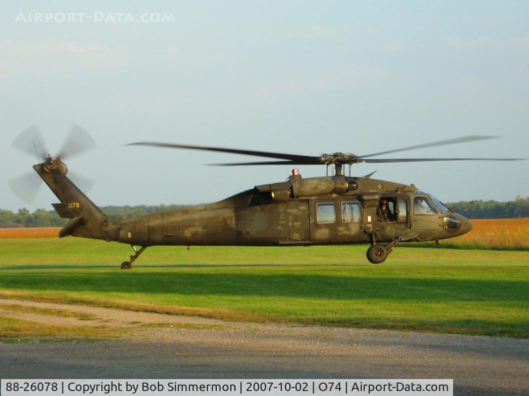 88-26078, 1988 Sikorsky UH-60A Black Hawk C/N 70-1311, Ohio National Guard UH-60 Blackhawk landing at Mount Victory, OH