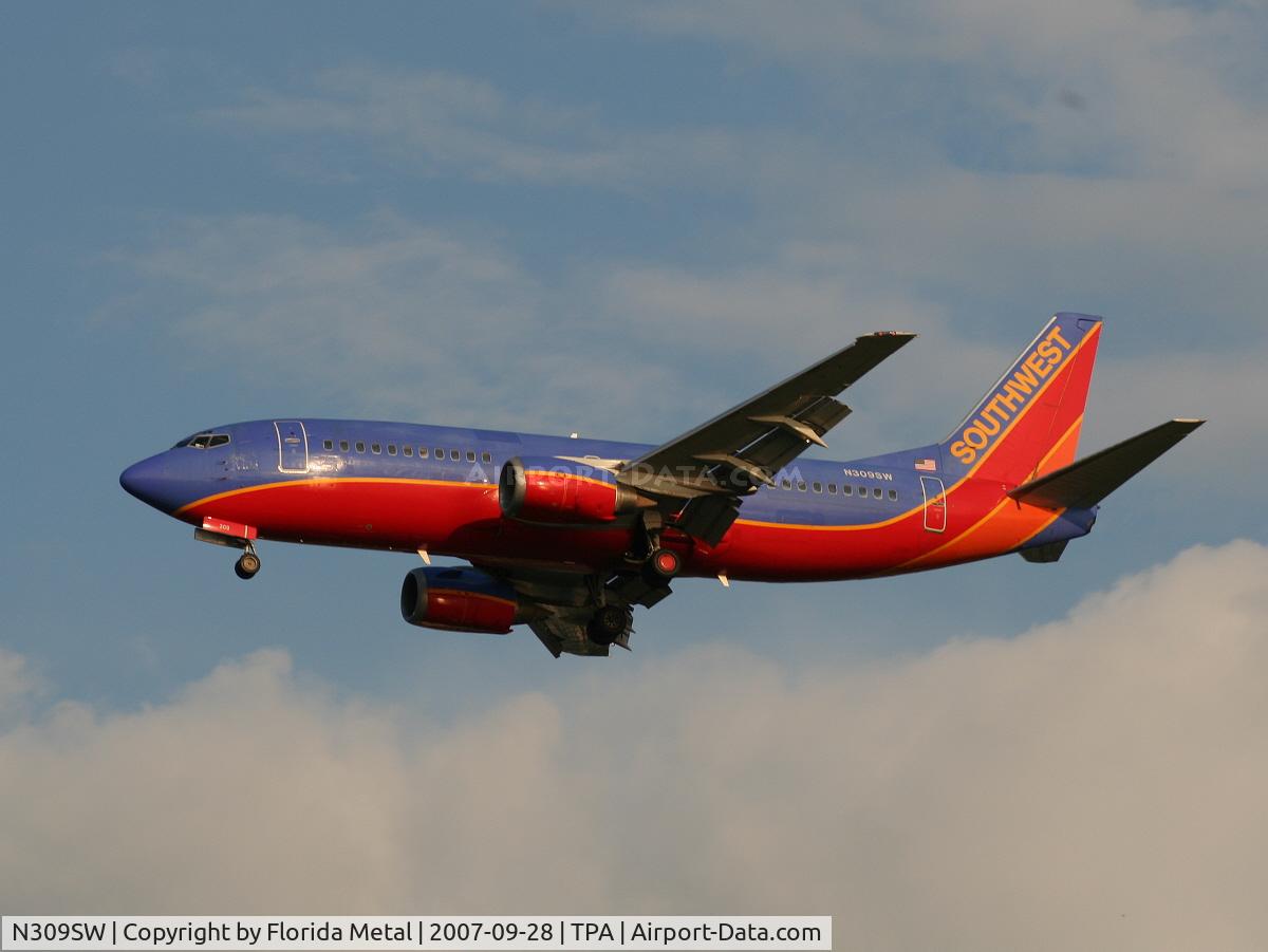 N309SW, 1985 Boeing 737-3H4 C/N 22948, Southwest
