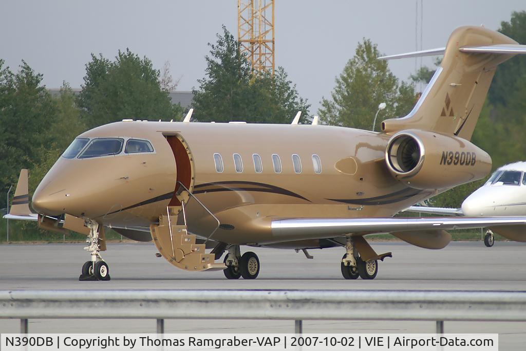 N390DB, 2006 Bombardier Challenger 300 (BD-100-1A10) C/N 20131, DB Challenger Inc. Trustee Bombardier BD100