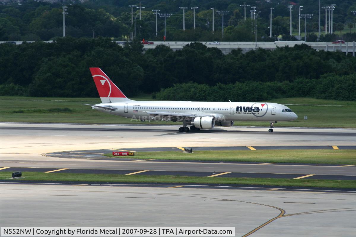 N552NW, 2001 Boeing 757-251 C/N 26499, Northwest