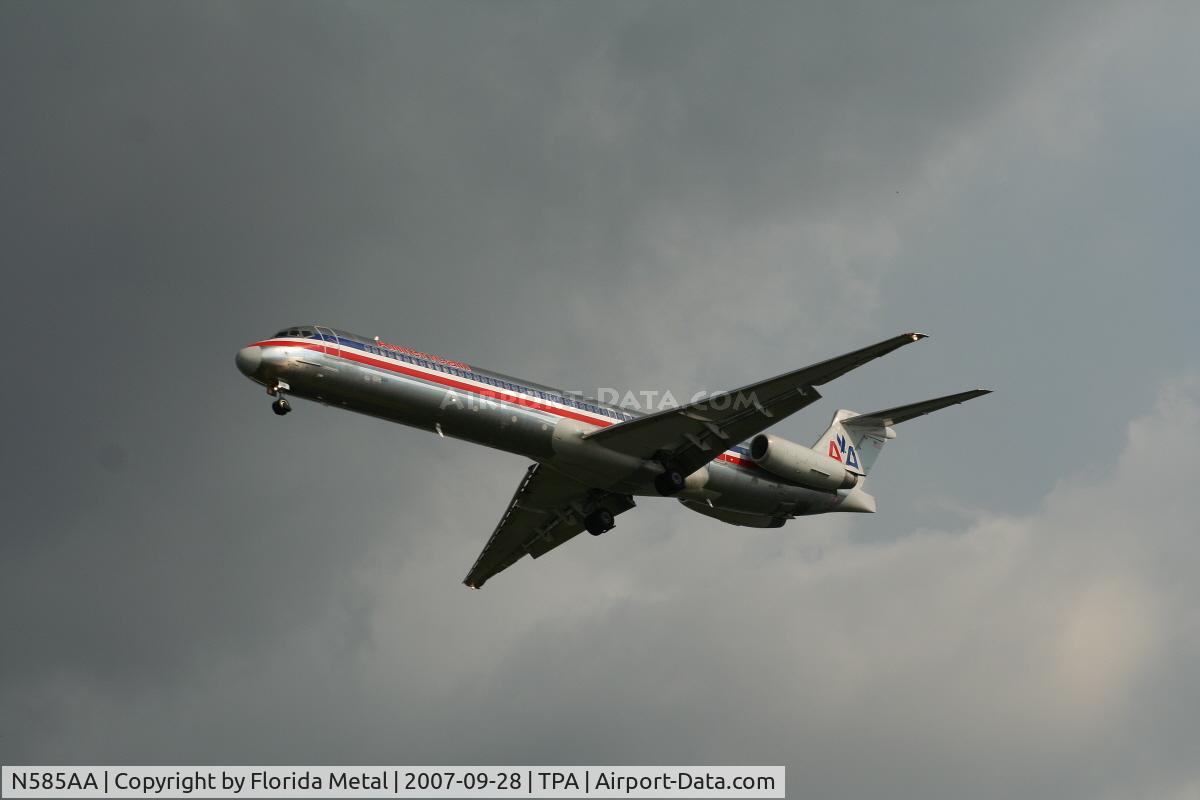 N585AA, 1991 McDonnell Douglas MD-82 (DC-9-82) C/N 53248, American