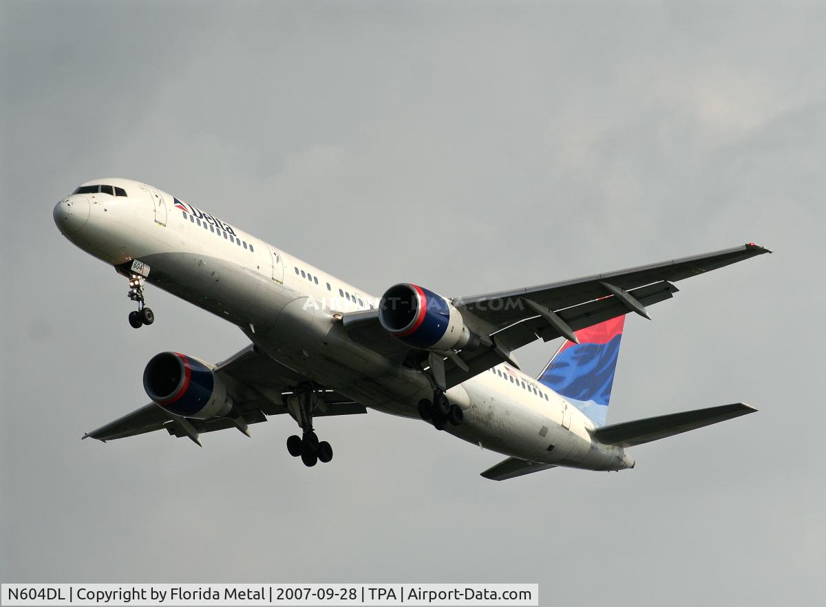 N604DL, 1984 Boeing 757-232 C/N 22811, Delta