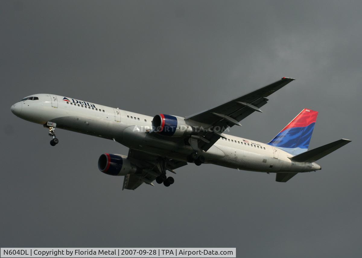 N604DL, 1984 Boeing 757-232 C/N 22811, Delta