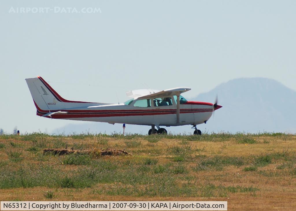 N65312, 1982 Cessna 172P C/N 17275728, Taxi for Takeoff
