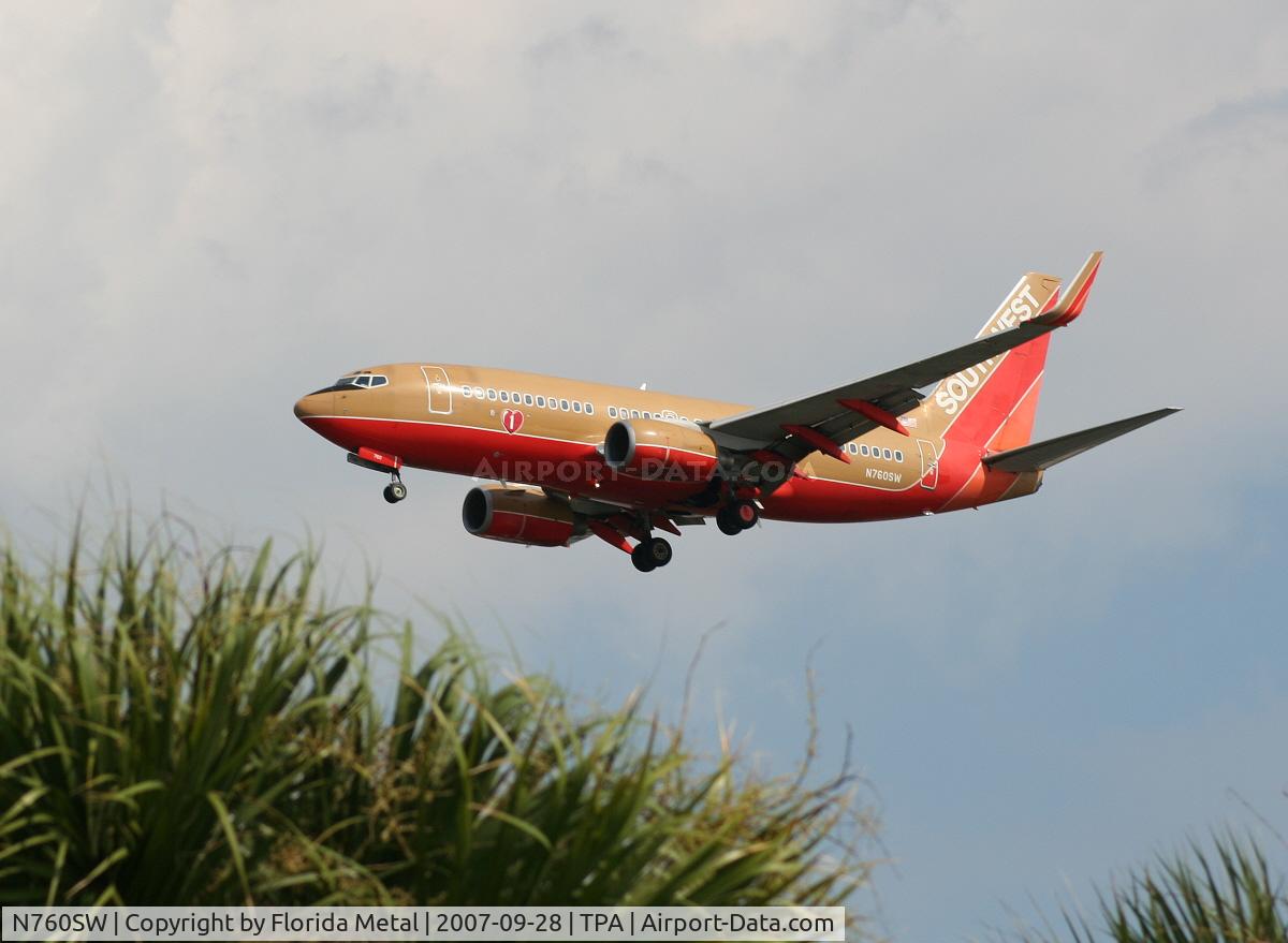 N760SW, 2000 Boeing 737-7H4 C/N 27874, Southwest
