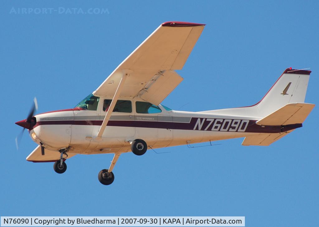 N76090, Cessna 172N C/N 17268120, Touch and Go 17L