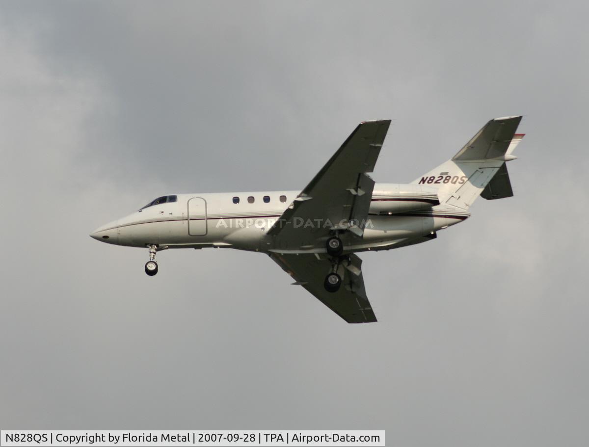 N828QS, 2001 Raytheon Hawker 800XP C/N 258528, 800XP