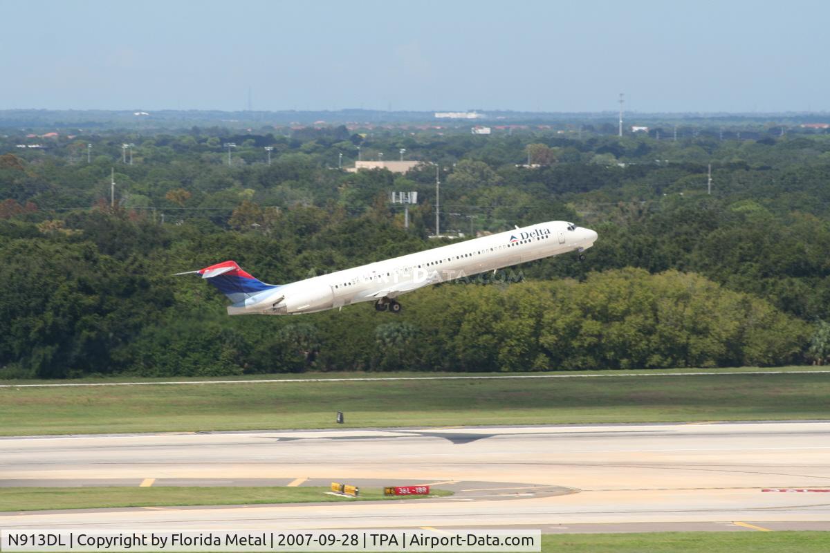 N913DL, 1988 McDonnell Douglas MD-88 C/N 49544, Delta