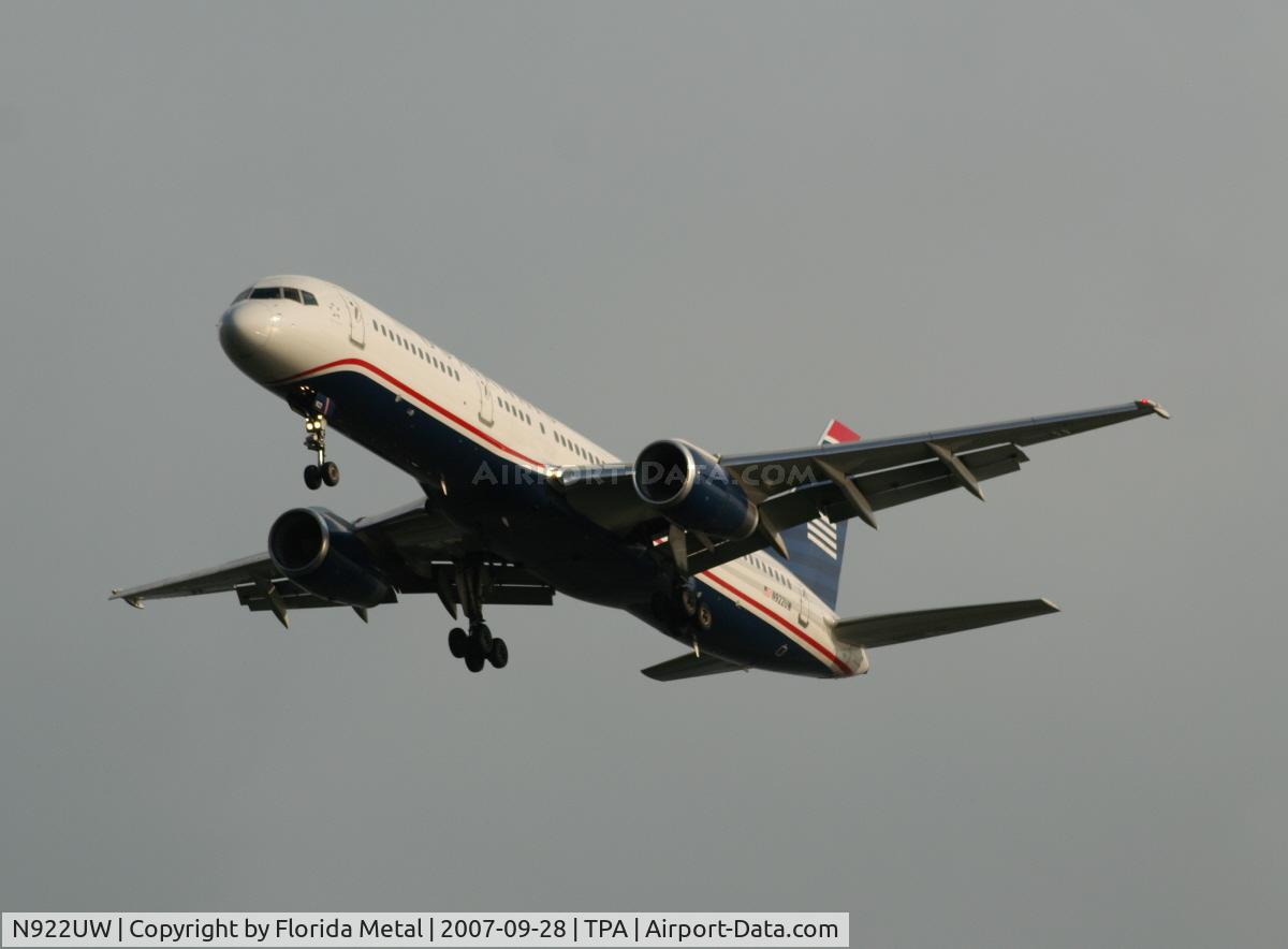 N922UW, 1983 Boeing 757-225 C/N 22202, US