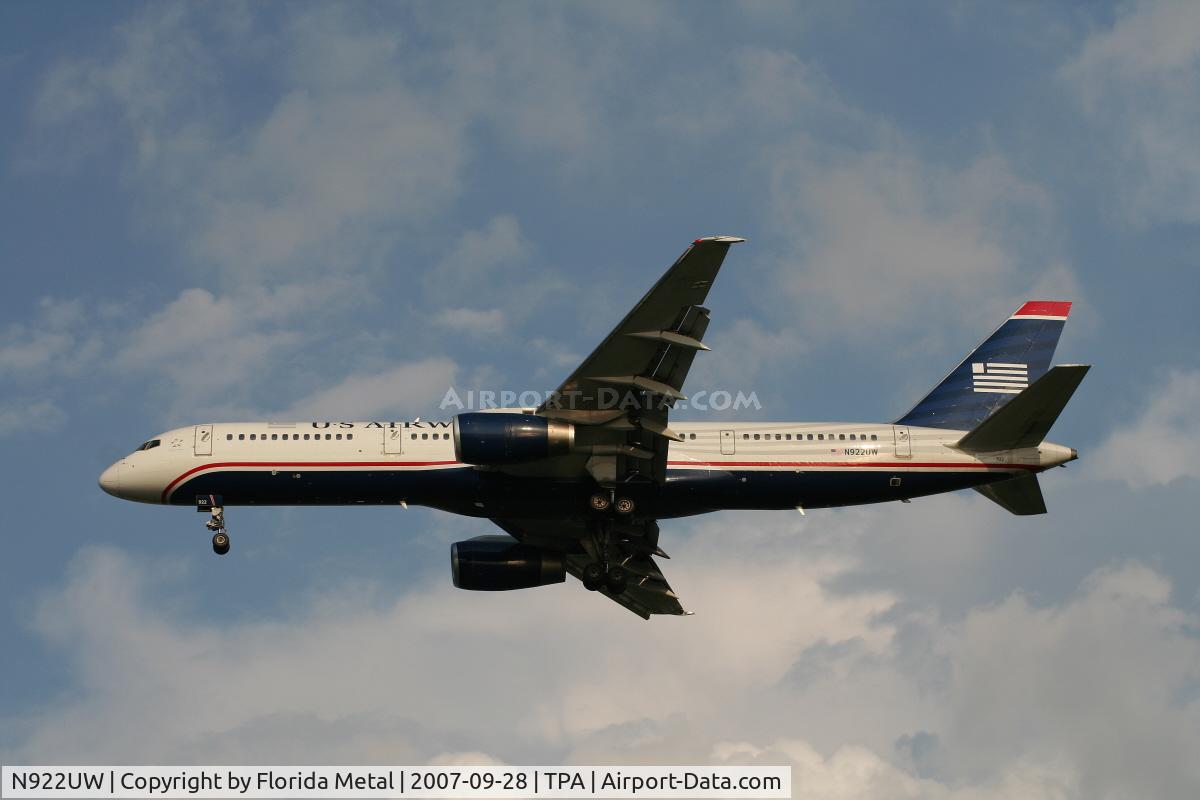 N922UW, 1983 Boeing 757-225 C/N 22202, US