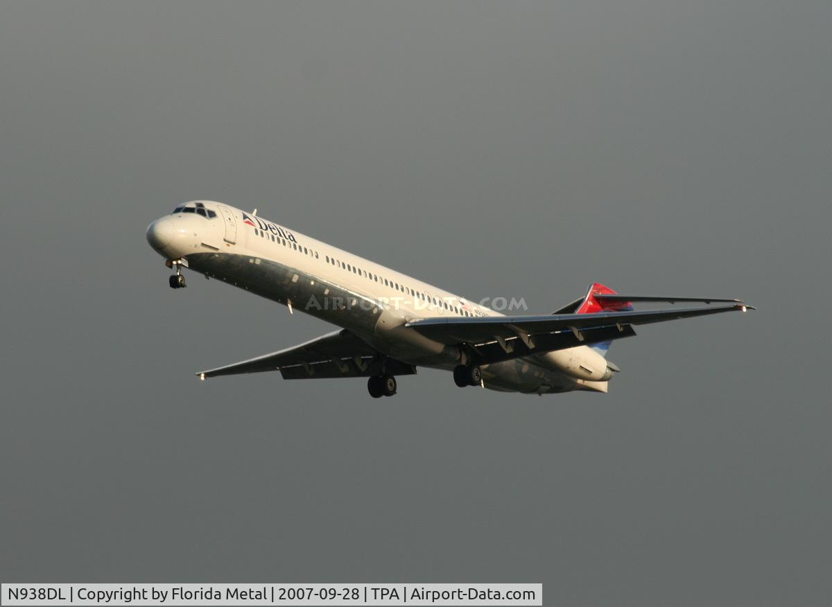 N938DL, 1989 McDonnell Douglas MD-88 C/N 49811, Delta