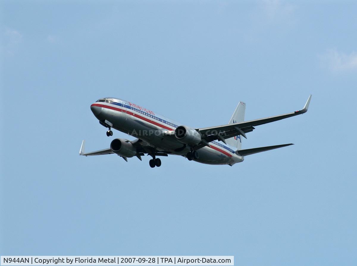 N944AN, 2000 Boeing 737-823 C/N 29535, American