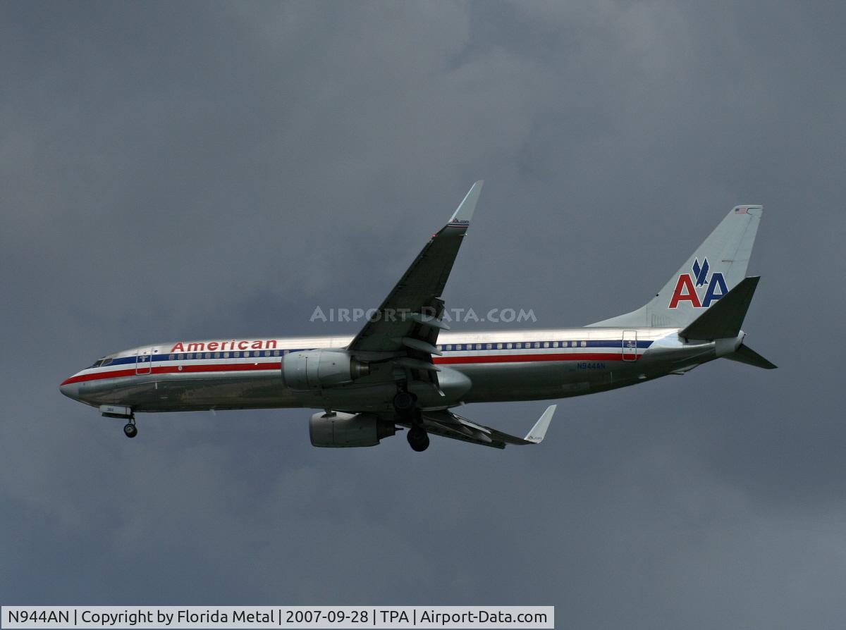 N944AN, 2000 Boeing 737-823 C/N 29535, American