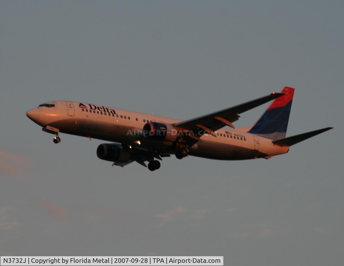 N3732J, 2000 Boeing 737-832 C/N 30380, Delta