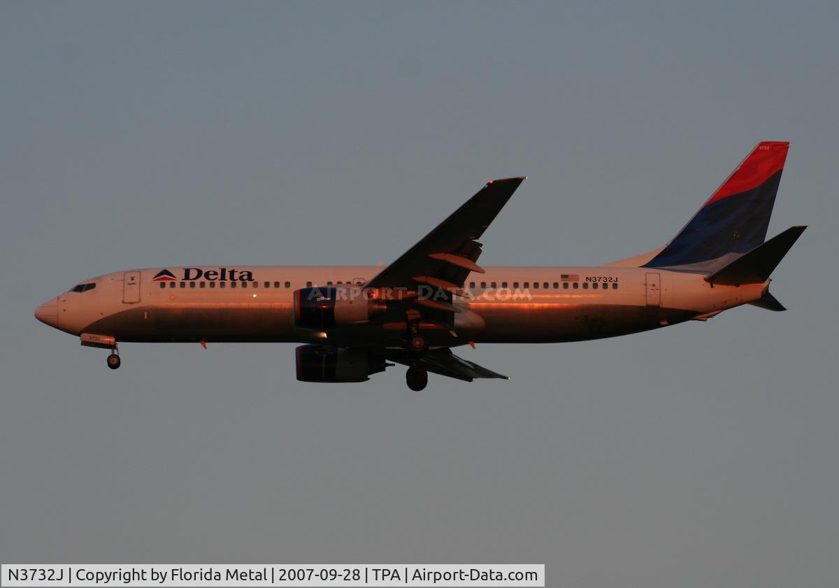 N3732J, 2000 Boeing 737-832 C/N 30380, Delta