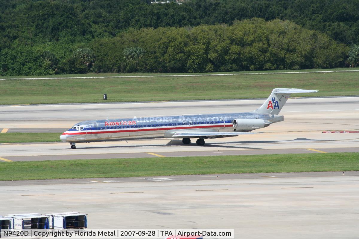 N9420D, 1989 McDonnell Douglas MD-83 (DC-9-83) C/N 49824, American