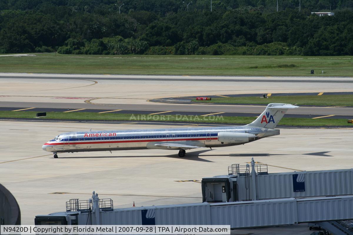 N9420D, 1989 McDonnell Douglas MD-83 (DC-9-83) C/N 49824, American