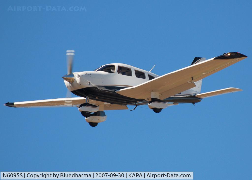 N6095S, 2007 Piper PA-28-181 Archer II C/N 2843662, Approach to 17L