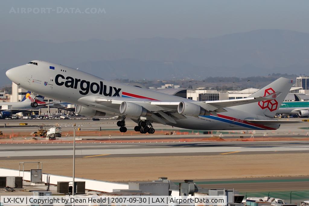 LX-ICV, 1993 Boeing 747-428F C/N 25632, Cargolux LX-ICV (FLT CLX775), showing some condensation, departing RWY 25L enroute to Luxemboug (ELLX).