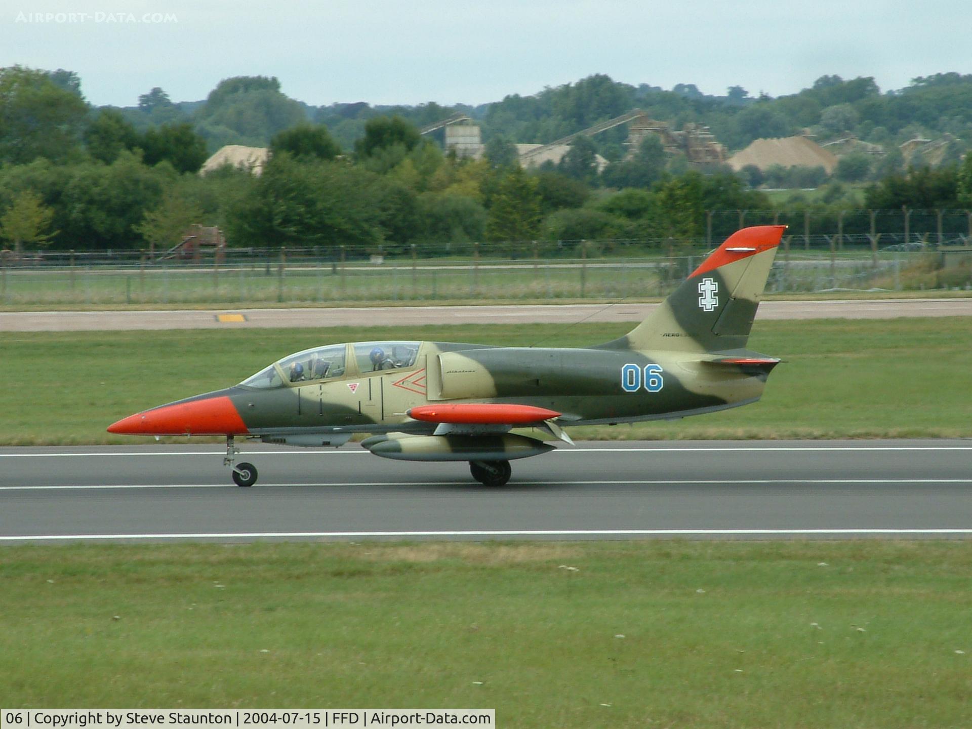06, Aero L-39 Albatros C/N 395403, Royal International Air Tattoo 2004