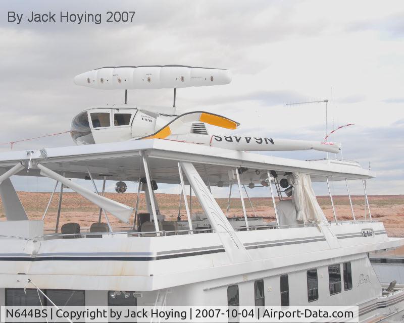 N644BS, 2007 Robinson R44 II C/N 11642, Crashed while taking off from houseboat with tail still tied down