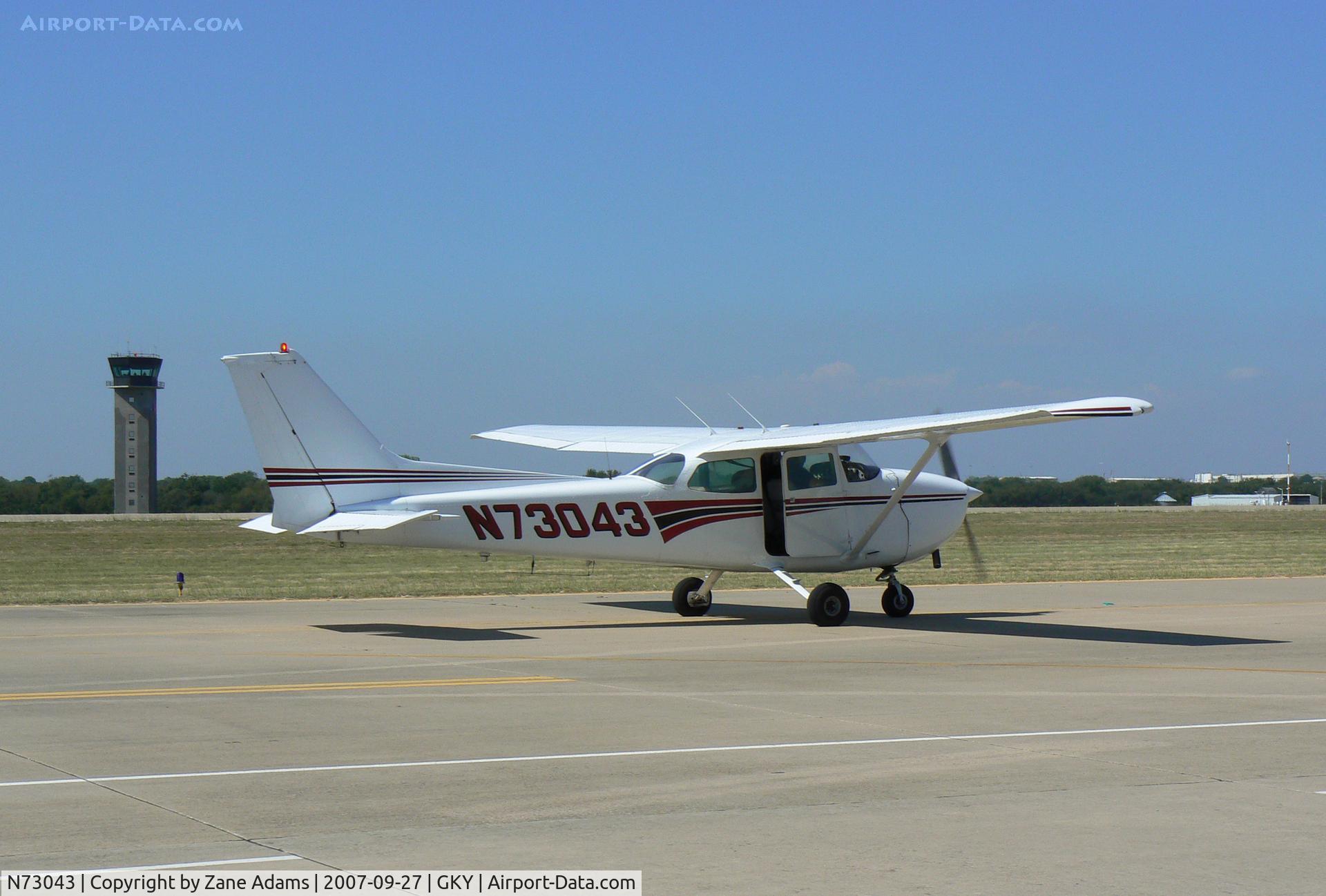 N73043, 1976 Cessna 172M C/N 17267250, Flight Training