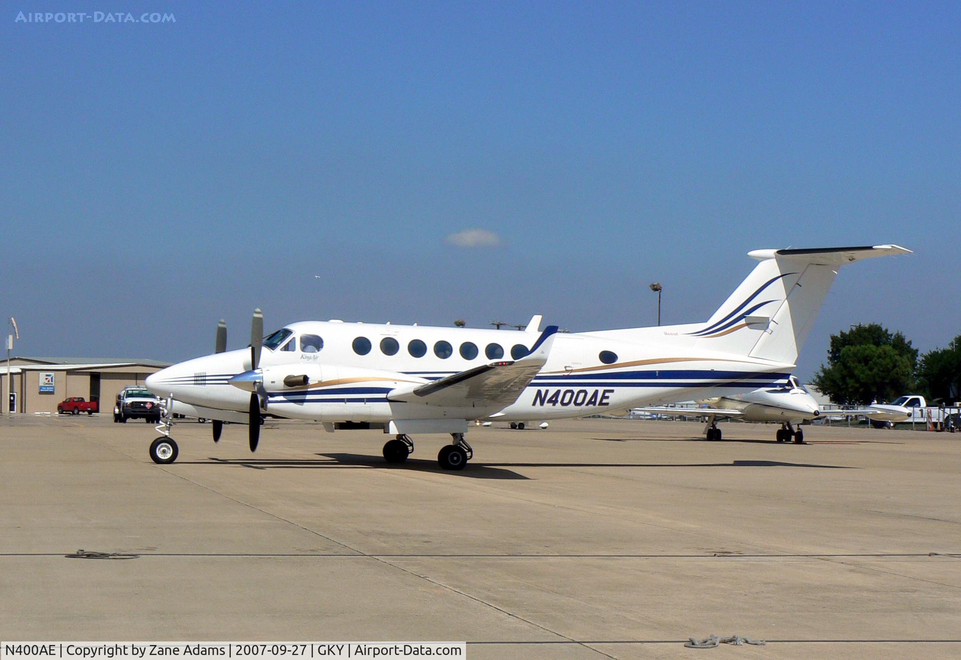 N400AE, 1990 Beech B300 King Air C/N FL-2, On the ramp at Arlington Muni