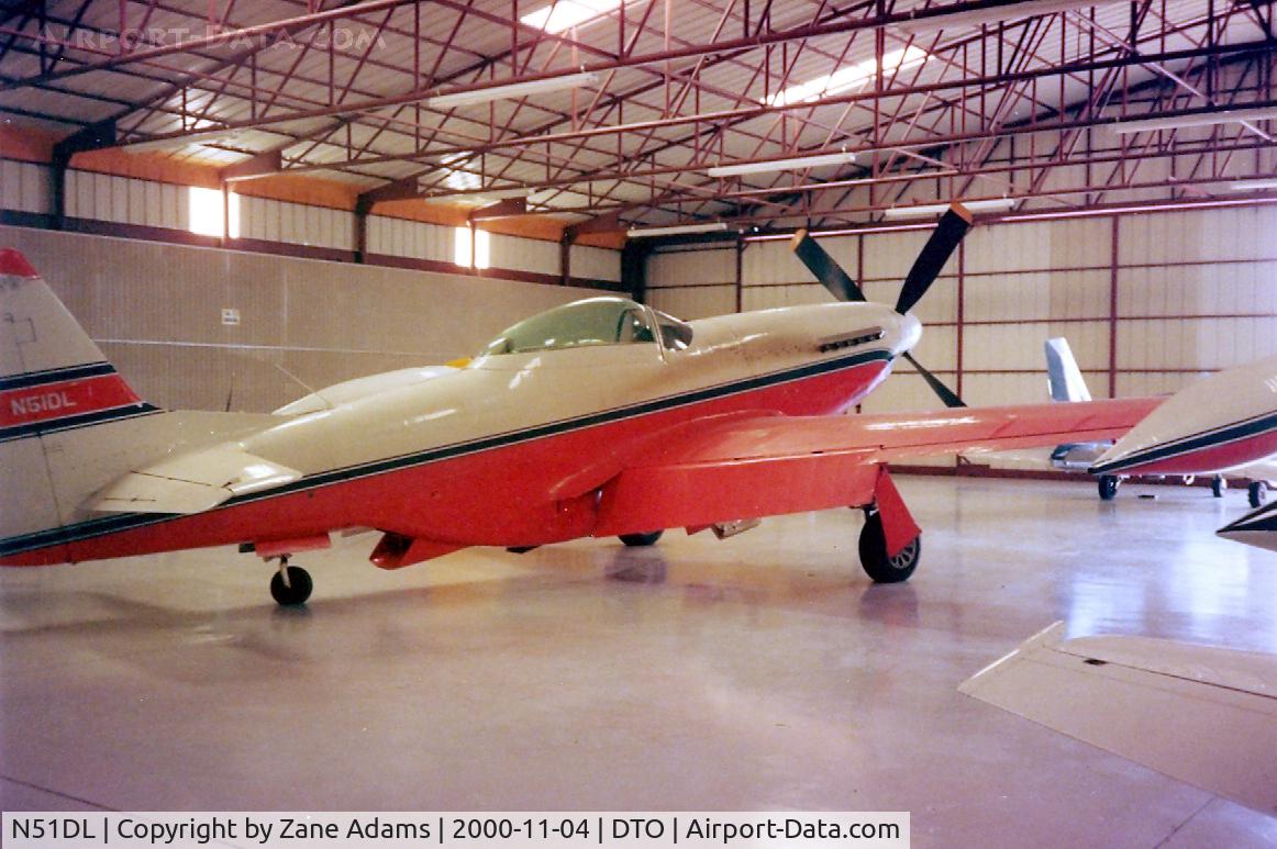 N51DL, 1944 North American P-51D Mustang C/N 26890, In the hanger at Denton