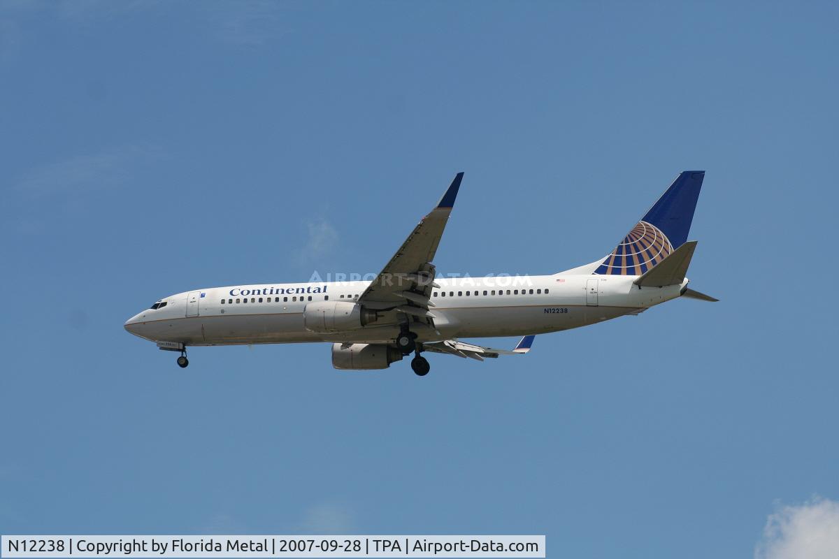 N12238, 1999 Boeing 737-824 C/N 28804, Continental