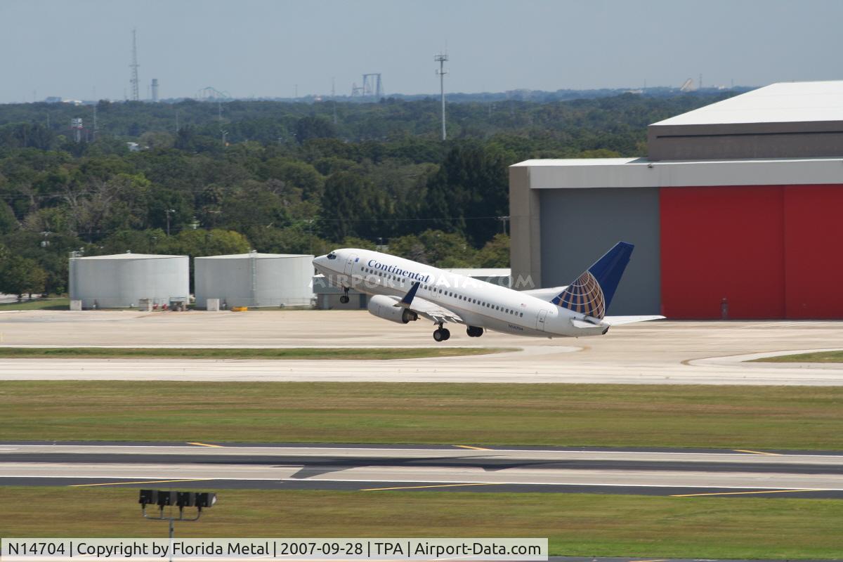 N14704, 1998 Boeing 737-724 C/N 28765, Continental
