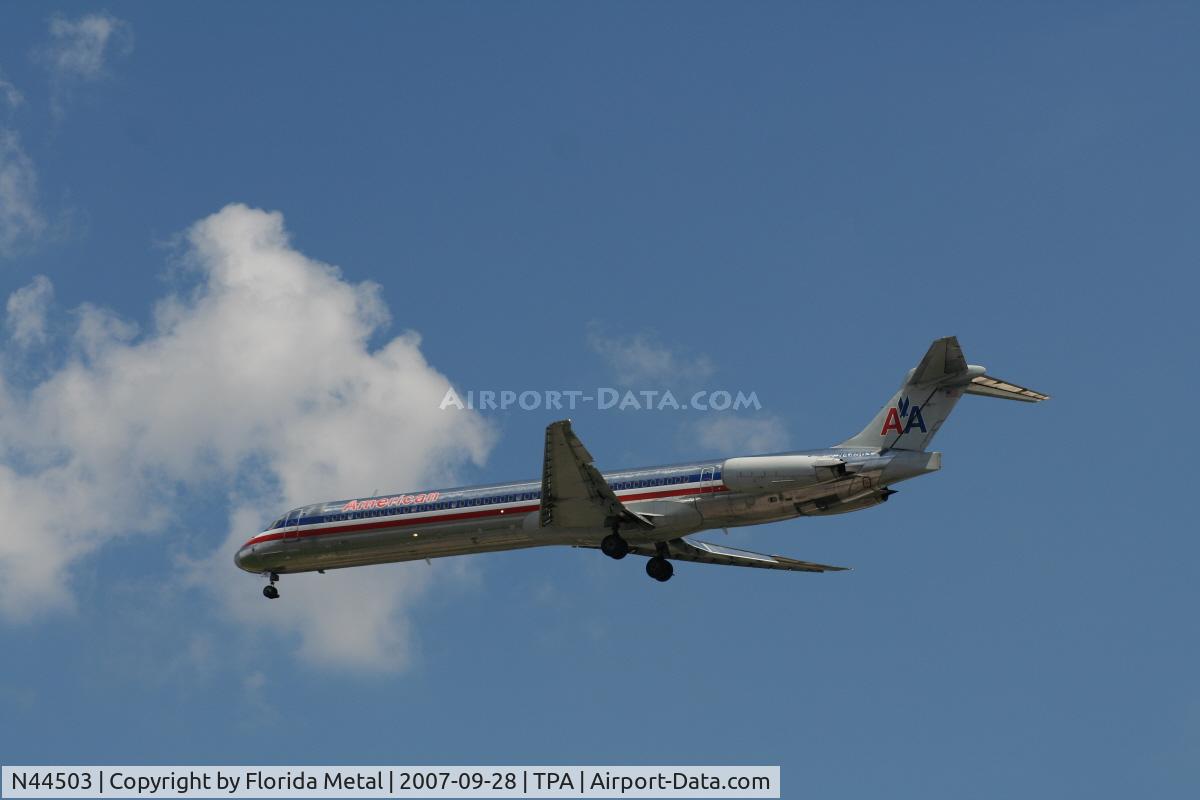 N44503, 1989 McDonnell Douglas MD-82 (DC-9-82) C/N 49797, American