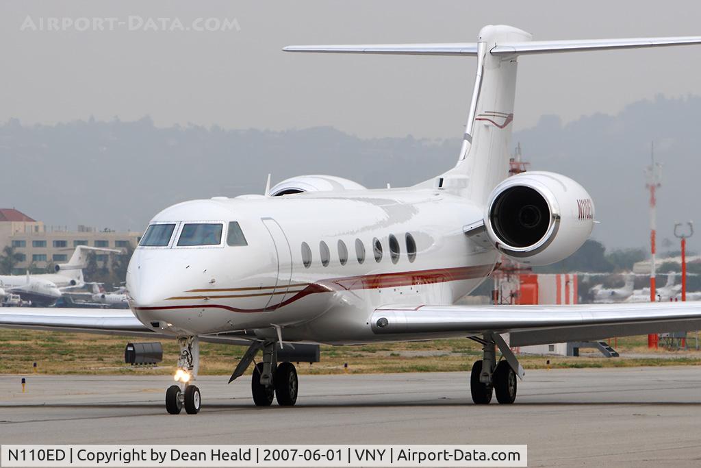 N110ED, 2006 Gulfstream Aerospace GV-SP (G500) C/N 5136, Candybar Aviation LLC's 2006 Gulfstream G-V-SP (G500) N110ED taxiing to RWY 16R for departure.