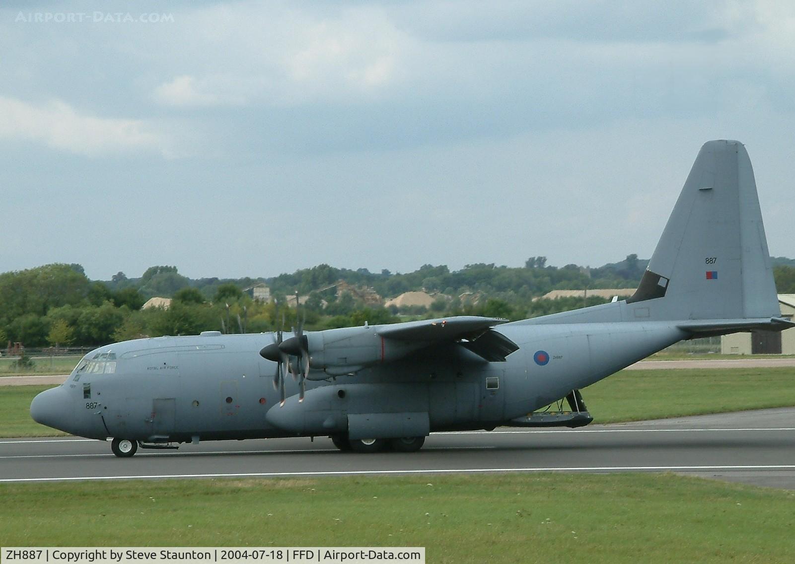 ZH887, 1999 Lockheed Martin C-130J Hercules C.5 C/N 382-5485, Royal International Air Tattoo 2004
