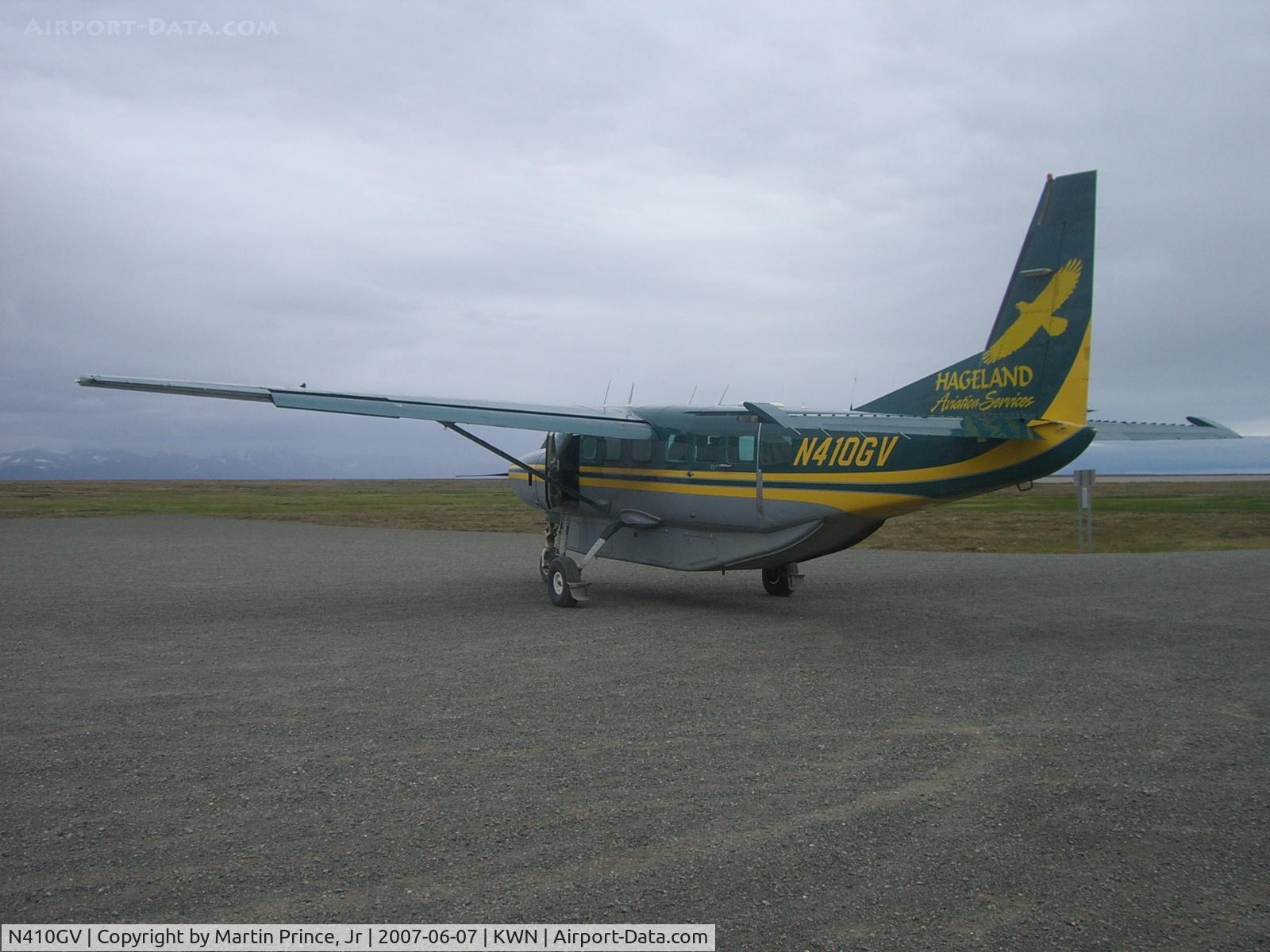 N410GV, 1997 Cessna 208B C/N 208B0632, Hageland Aviation at Quinhagak, AK