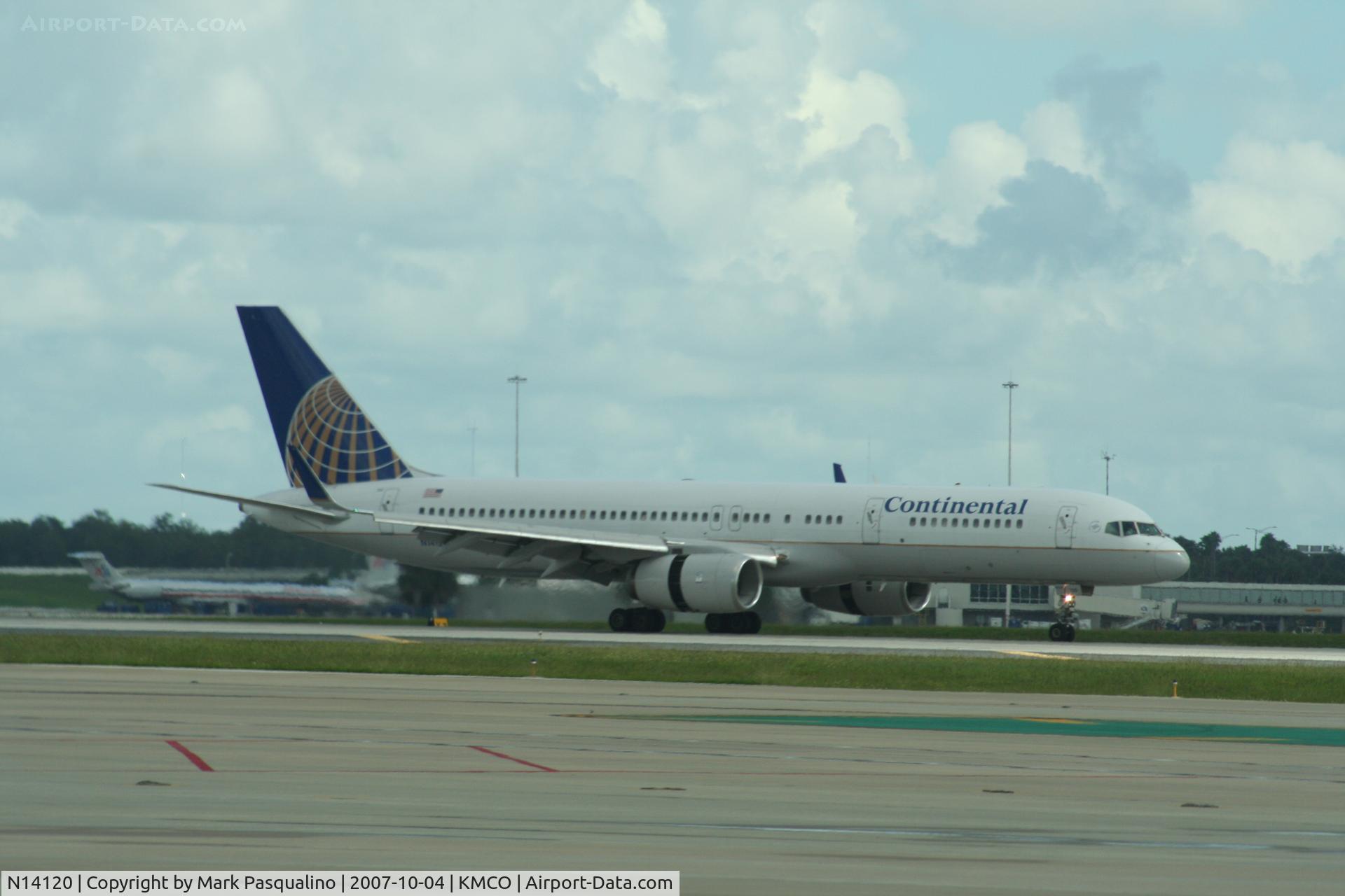N14120, 1997 Boeing 757-224 C/N 27562, Boeing 757-200